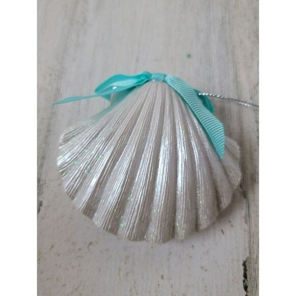 Silver glitter shell bow ornament Xmas decor sea ocean - Picture 1 of 4